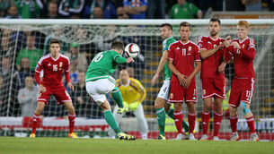 Kyle Lafferty snatches point for Northern Ireland