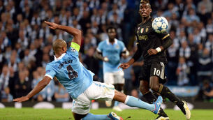 Juventus make light of domestic woes to down Man City