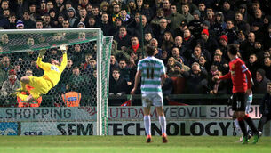 Di Maria calms United nerves