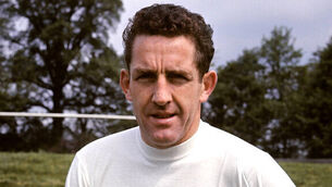 Alex Ferguson leads tributes to midfielder Dave Mackay
