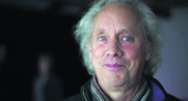 Jonathan Kay describes the power of acting the fool