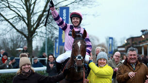 Fehily keeps it simple as the  superb Silviniaco Conti bags a second King George crown