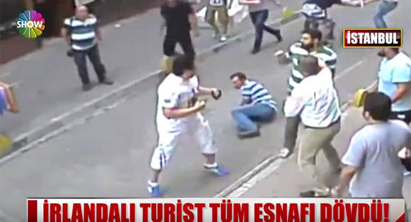 WATCH: 'Irish tourist' fights off Turkish shopkeepers in street brawl