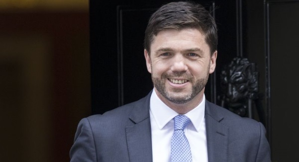 Stephen Crabb first senior Tory to launch leadership bid