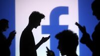 Facebook to delete photos if users don’t install Moments app