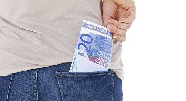 Rounding up cents for charity cheats consumers