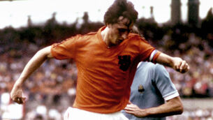 Clubs rally around legend Johan Cruyff as he fights cancer