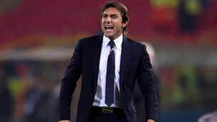 Antonio Conte to swap blue of Italy for Chelsea