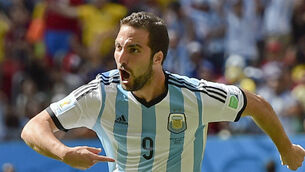 Gonzalo Higuain’s moves to Juventus for €90m
