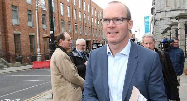 Texts suggest Simon Coveney knew of Air Corps whistleblowers