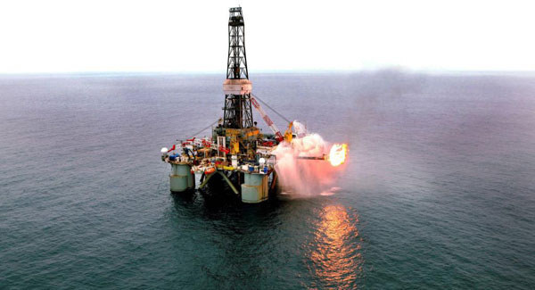 Oil traders prepare for next big price drop as warm winter dents demand and Iran joins global market