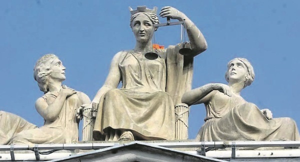 All rise ... from the dead. Cork judge delighted as man thought to be dead walks into court