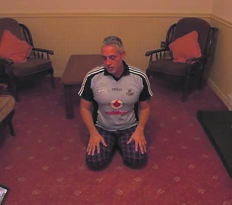 Ashmawy prays in his new TV series. Ashmawy prays in his new TV series.