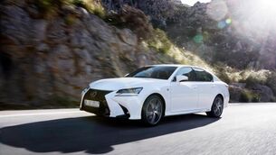 Luxury comes in a smooth package in Lexus GS 300h