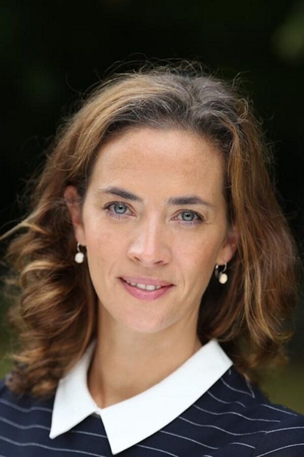 Christmas is an ideal time to teach your children that giving is better than receiving, and right, parenting expert Niamh O’Reilly says managing expectations is vital. Christmas is an ideal time to teach your children that giving is better than receiving, and right, parenting expert Niamh O’Reilly says managing expectations is vital.