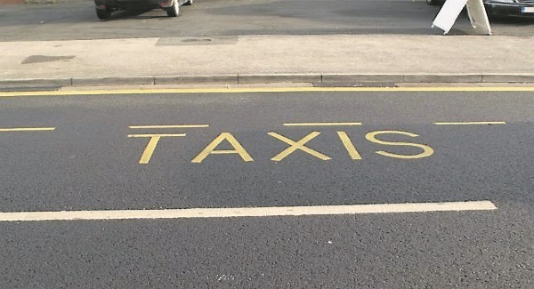 Taxi drivers fined €35,000 for regulation breaches