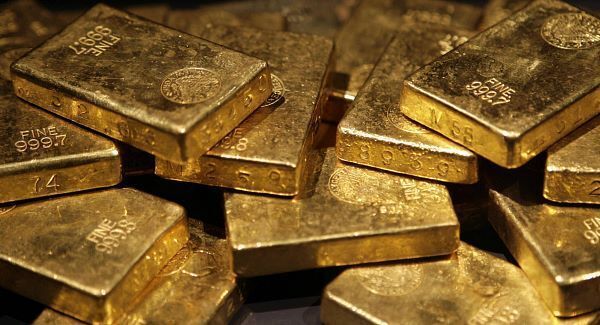 Gold price falls as prospects for higher US borrowing costs dampen