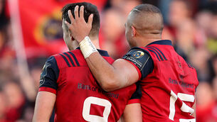Simon Zebo celebrates scoring their first try with Conor Murray 10/12/2016
