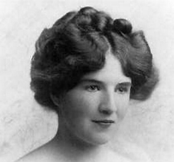 Parnell married Kitty O’Shea in 1891. Parnell married Kitty O’Shea in 1891.