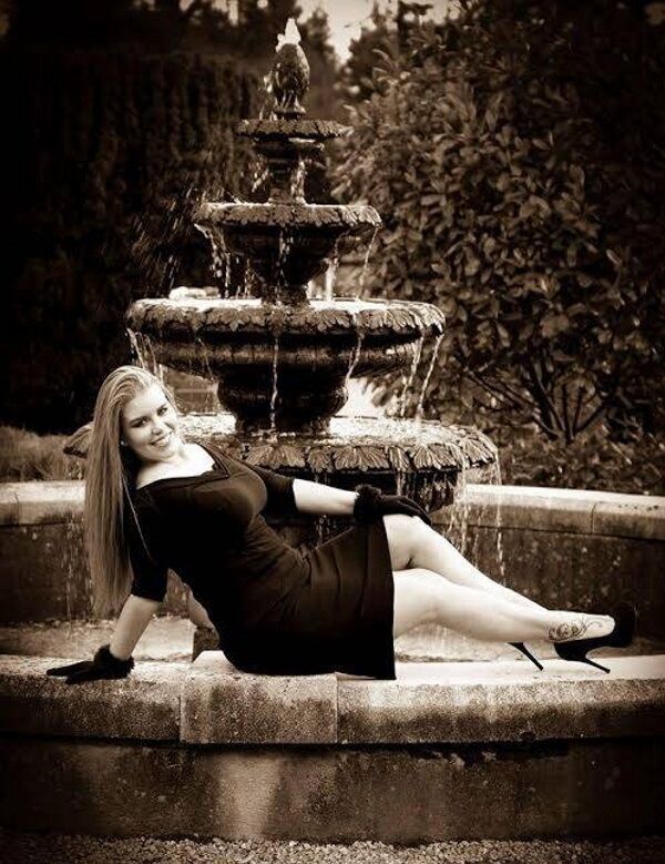Sue Kelly, Miss Pin Up Ireland winner