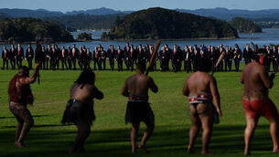 Warm welcome for tourists in Auckland