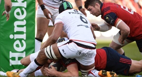 John Ryan of Munster scores his side’s first try despite the efforts of Thierry Dusautoir of Toulouse during the European Rugby Champions Cup Quarter-Final match between Munster and Toulouse at Thomond Park in Limerick. Photo by Diarmuid Greene/Sportsfile