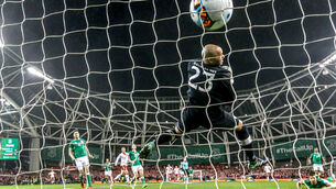 Christian Eriksen scores their second goal 14/11/2017