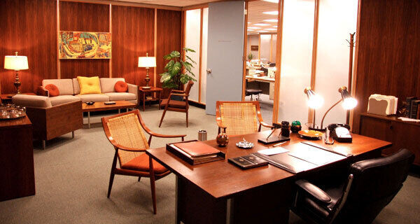 Don Draper’s office from Mad Men Don features the Eames Time-Life Executive chair and two FD-146 chairs by Danish designers Hvidt and Molgaard-Nielsen. Sofa and armchairs were one-off special commissions for the show by LA-based Futurama.