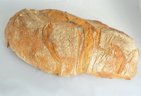 From a wide range of sourdoughs, this strong sourdough version has tons of flavour from longer proving. The moist crumb is well aerated, keeping it light and interesting. The chewy, blistered crust makes for good contrast. Liked by all tasters, including children. Also available in a sliced version in markets. Until the end of the month, Arbutus is giving away starter dough at their market stalls to give customers a chance to make their own. Score: 10