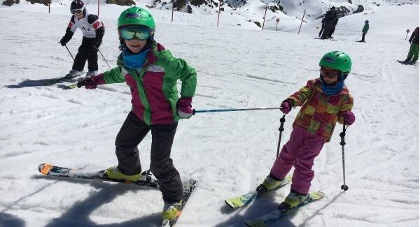 Alva and Orla have fun in the kids’ area in Ischgl. Alva and Orla have fun in the kids’ area in Ischgl.