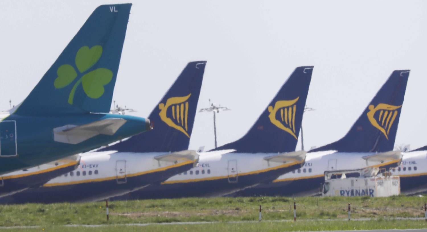 Calls for aviation sector rescue package as thousands set to lose jobs