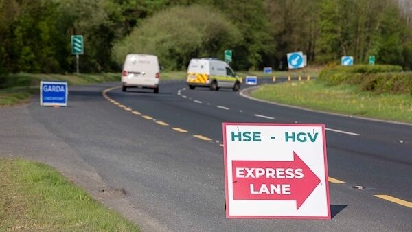 HSE workers can access the lane where they are asked to produce their HSE identification. Picture: Patrick Flynn. HSE workers can access the lane where they are asked to produce their HSE identification. Picture: Patrick Flynn.
