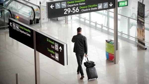 Fears for up to 3900 Ryanair and Aer Lingus jobs as staff warned of impending cuts