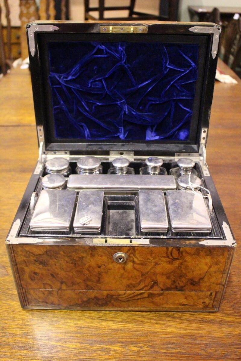 This 19th-century travelling vanity box made €1,300 at Hegarty’s sale in Bandon on Sunday.