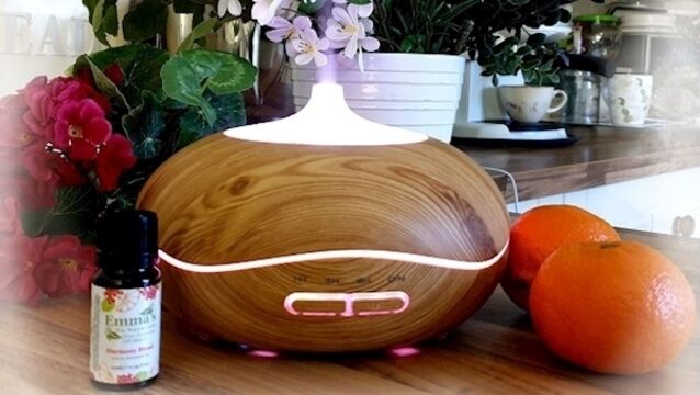 Emma’s So Natural’s diffuser oils contain pure essential oils (from €12.50).