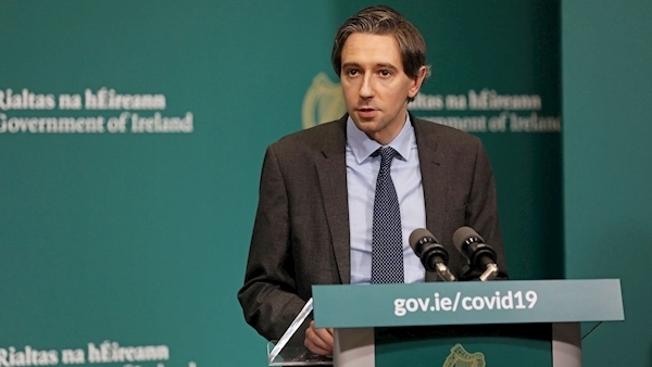 Simon Harris: Public still need to observe social distancing as lockdown exit speeds up