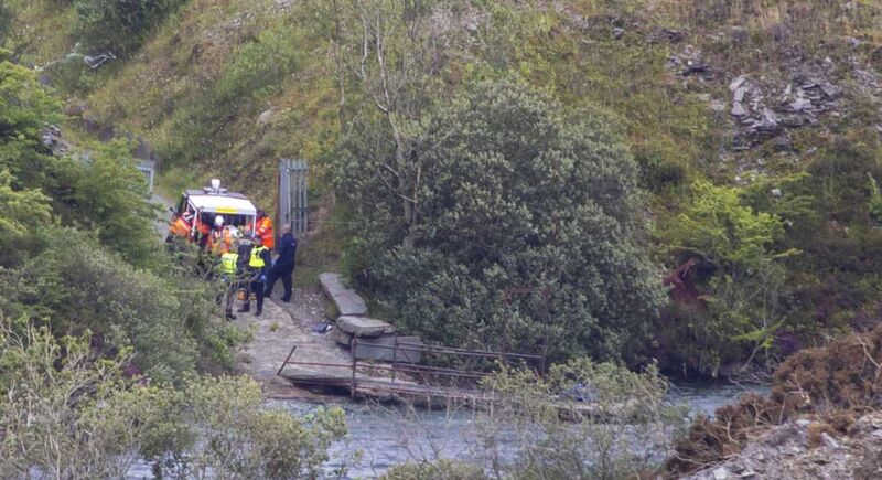 Fergus Brophy, 42, and Philip Brophy, 34, from Ballybrittas in Co Laois, got into difficulty while diving in Portroe yesterday. Picture: Press 22