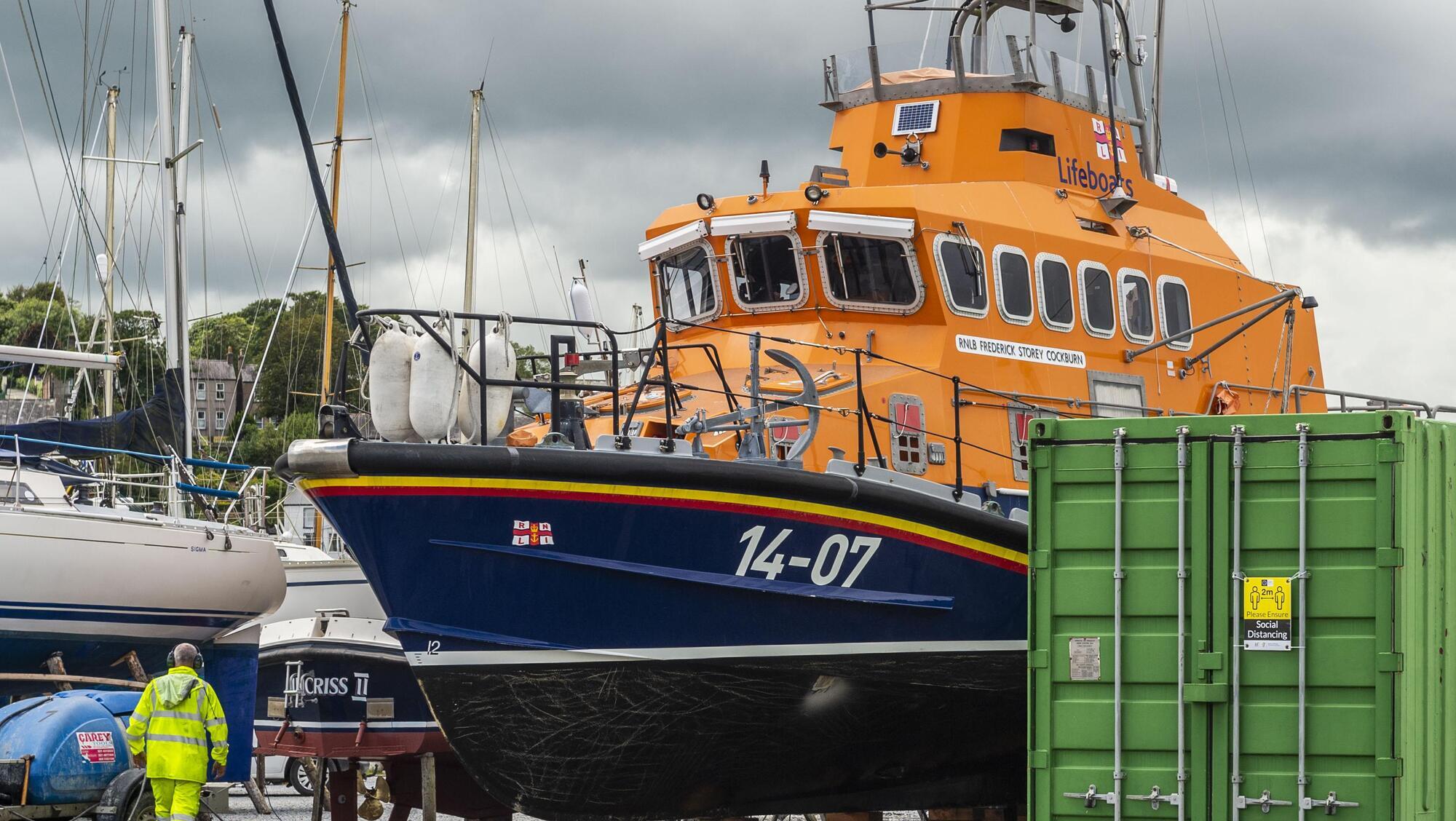 Coast guard rescues two groups from difficulty in Dublin