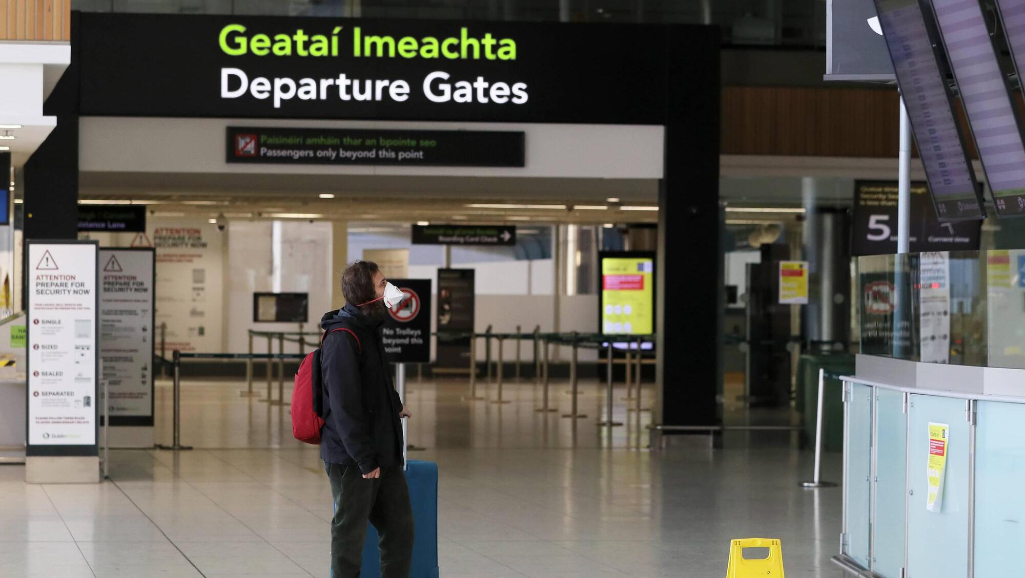 Public servants must use leave to quarantine if going overseas