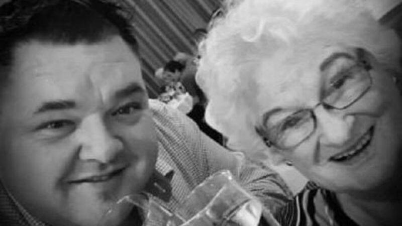 Cork man lost his mother to Covid-19 while in induced coma for same virus