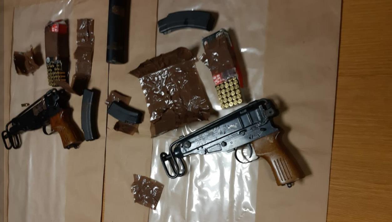 Man arrested following machine gun and ammo seizure in Dublin