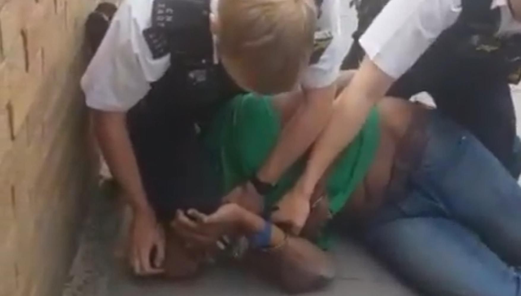 Police must apologise for ‘knee on neck’ arrest in UK, says lawyer