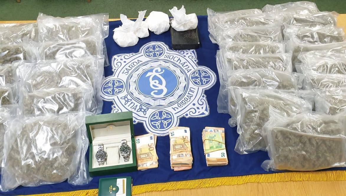 Two arrested and more than €400,000 worth of drugs seized in Dublin