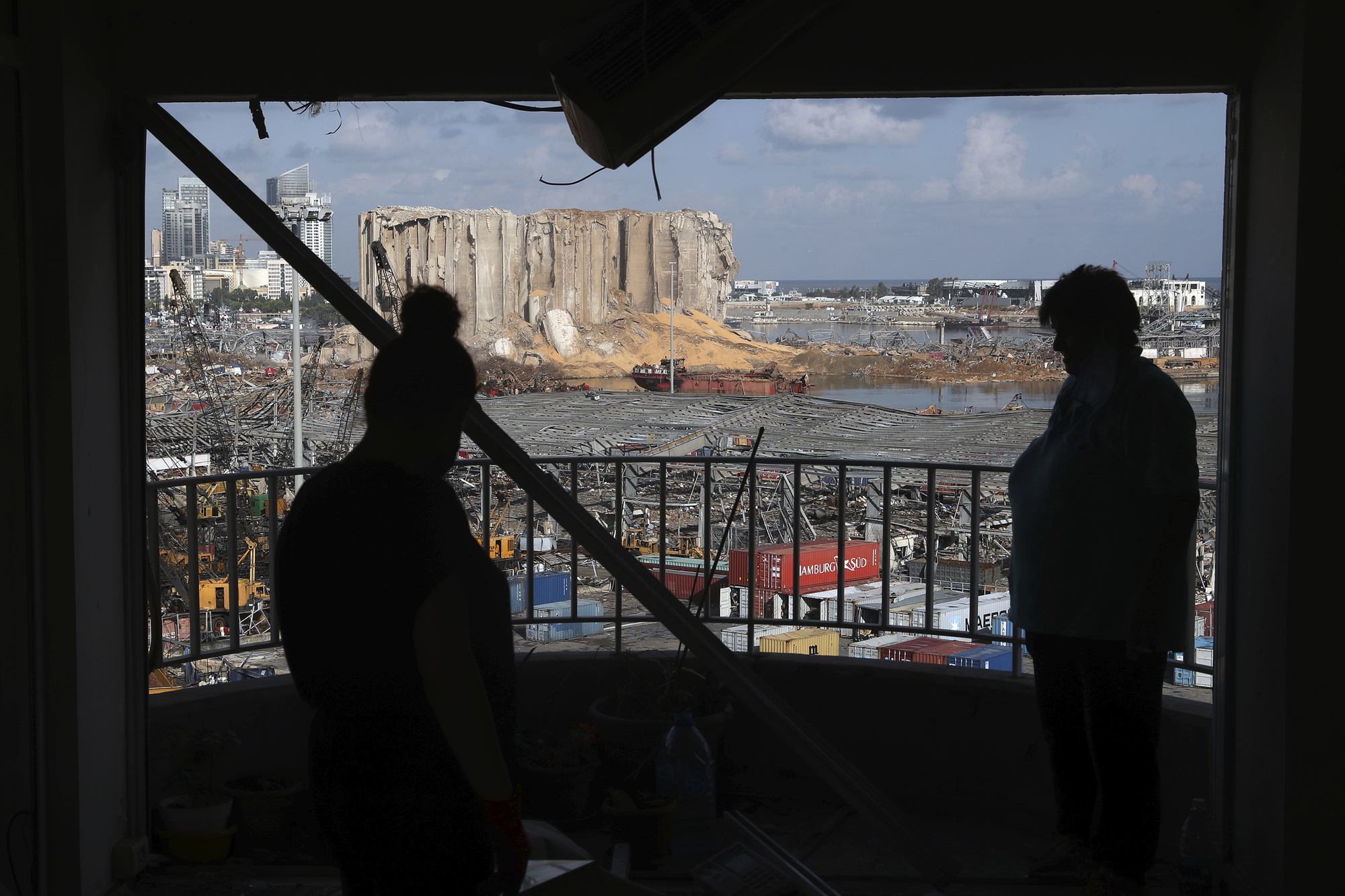 Lebanese cabinet resigns over Beirut explosion, says health minister