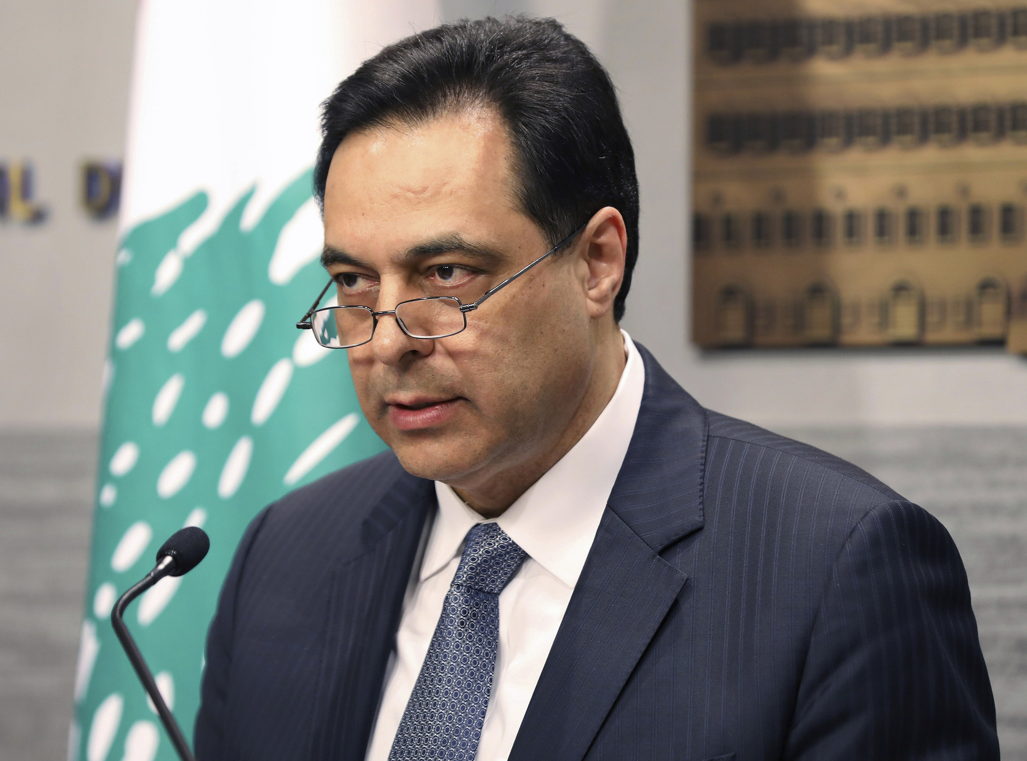 Lebanese PM and government resign in wake of Beirut explosion