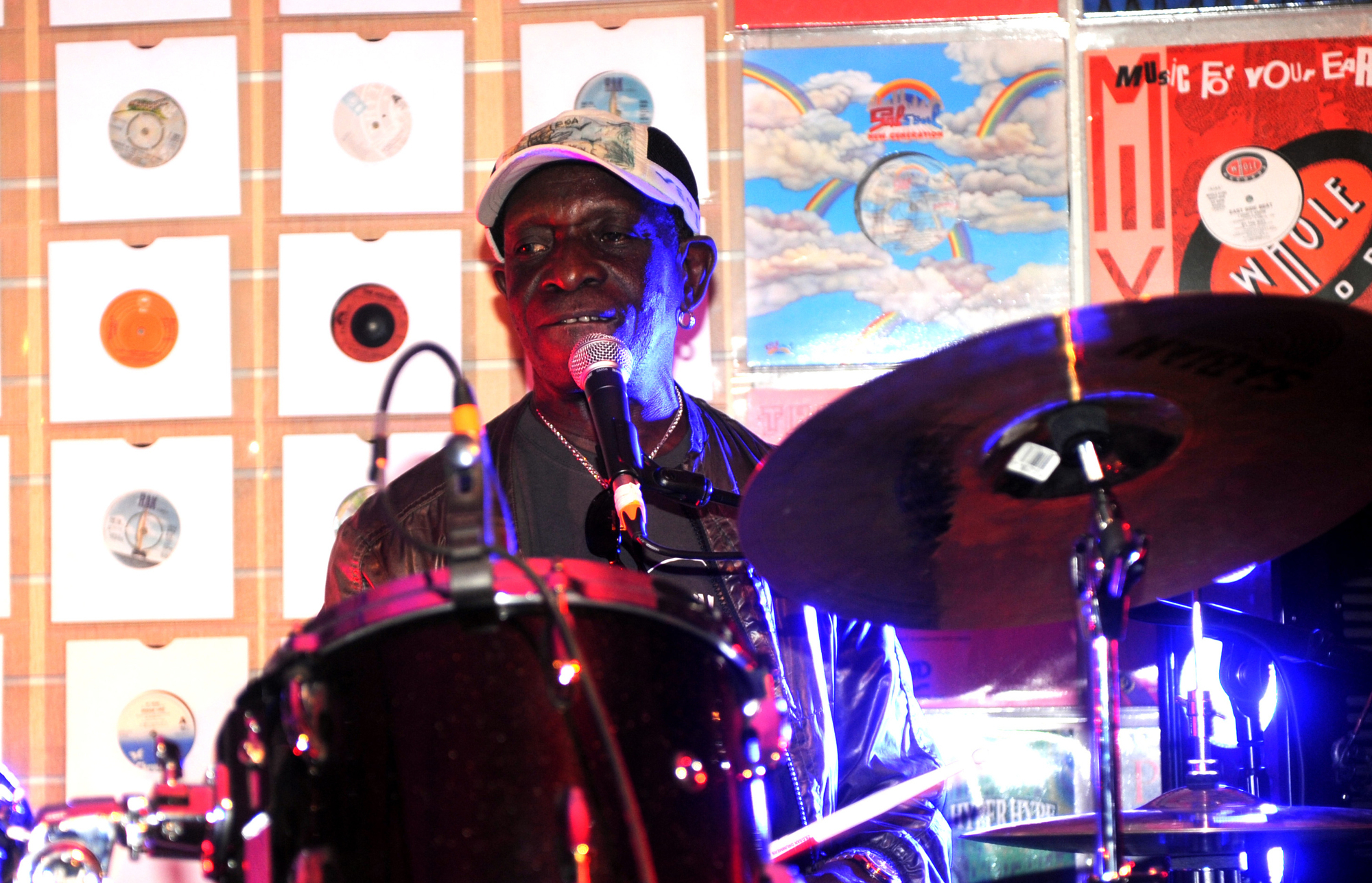 Damon Albarn gives musical tribute to late Afrobeat drummer Tony Allen