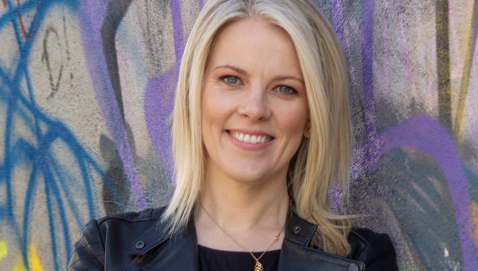 Sarah Crossan: Why I write through verse, and why we fall out of love with poetry