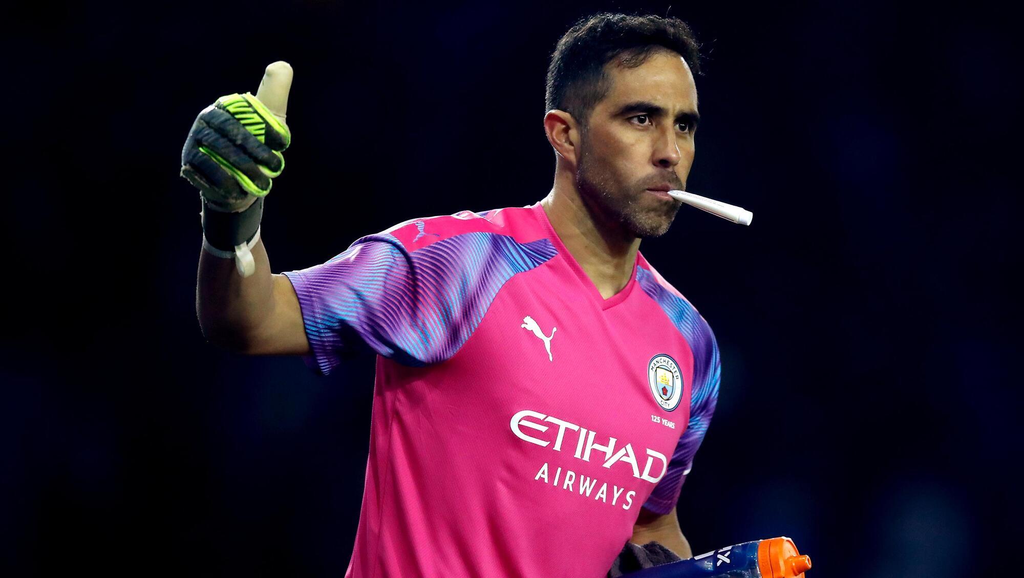 Veteran goalkeeper Claudio Bravo leaves Manchester City