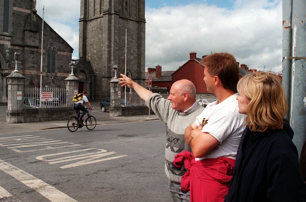 Visitors from New York and Seattle pictured outside the redemptists while attending while on the Anglea's Ashes walking tour. Pic. Press 22