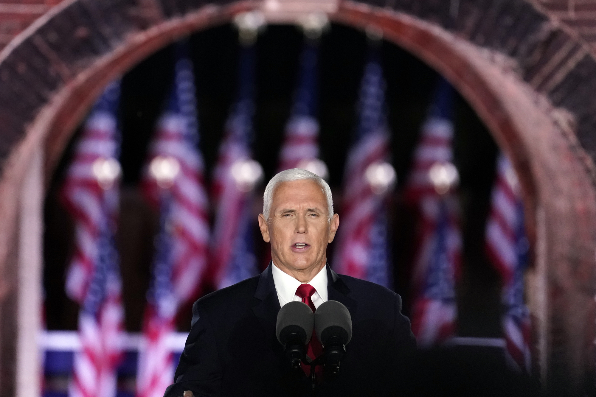 Mike Pence defends police at convention amid rising race tension